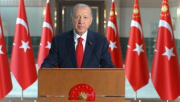 Cumhurbaşkanı Erdoğan: "2024 Mart'ında emaneti beceriksizlerden alıp, ehline vereceğiz!"