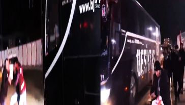 Beşiktaş'ta kaos büyüyor! Sivas'ta Beşiktaş otobüsünün önünü kestiler: "İnin aşağı..!"