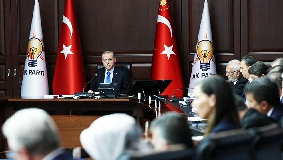 AK Parti kulislerinde flaş iddia: "O gün masaya istifalarını koydular, Erdoğan sessizce dinledi..!"