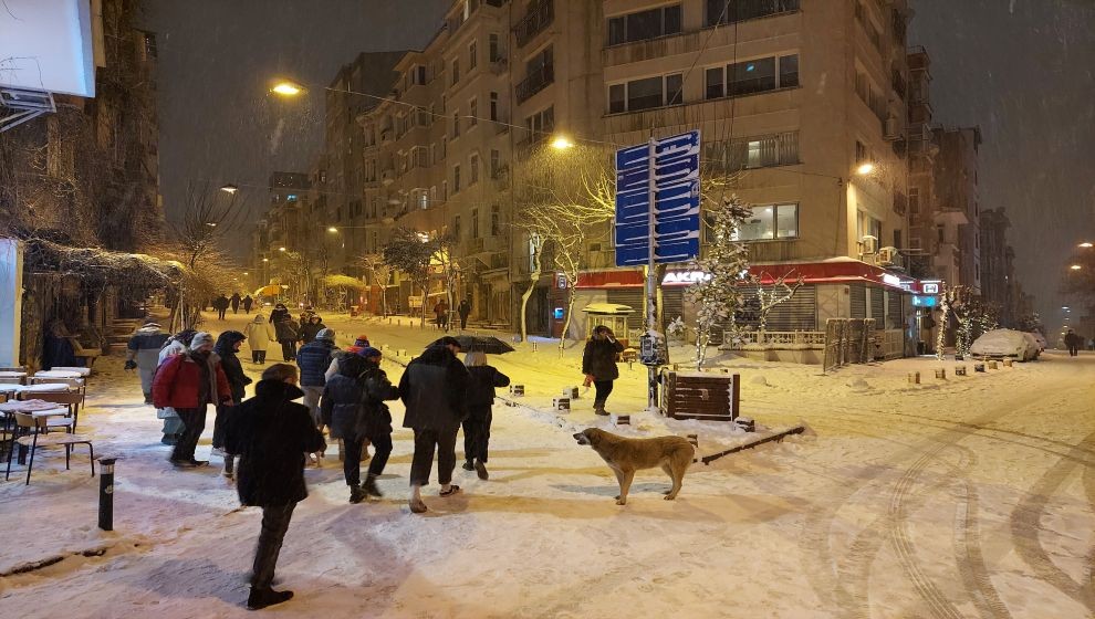 Cihangir'de Kar Manzaraları...