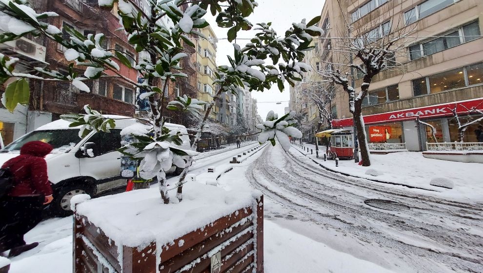 Cihangir'de Kar Manzaraları...