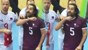 Konya'da büyük skandal! İslami Dayanışma Oyunları'nda Katarlı sporcu, Türk voleybolculara 'kafa kesme' hareketi yaptı!