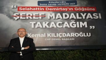 Kemal Kılıçdaroğlu'ndan Malatya'da dikkat çeken hareket! Aleyhindeki afişin önünde poz verdi...