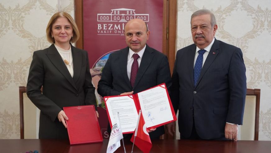 Bezmiâlem Vakıf Üniversitesi ile Altınova Belediyesi “Bitkisel” iş birliği protokolü imzaladı...