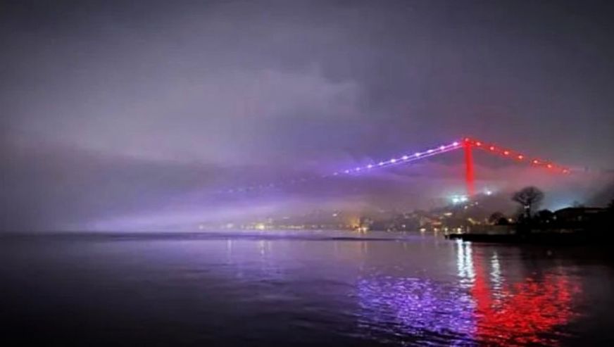 İstanbul Boğazı gemi trafiğine kapatıldı...