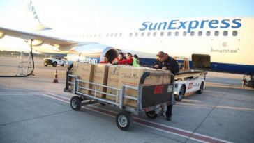 SunExpress, deprem bölgelerinden 6 binden fazla kişiyi tahliye etti