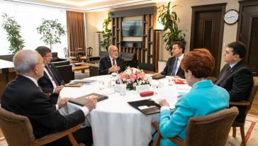 'Altılı masa' pazartesi bir kez daha toplanma kararı aldı... Masada Kılıçdaroğlu'nun adaylığı mı konuşuldu?