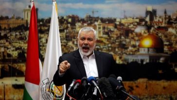 Hamas'tan çağrı: "Filistin sınırına gelin duvarları aşın..."