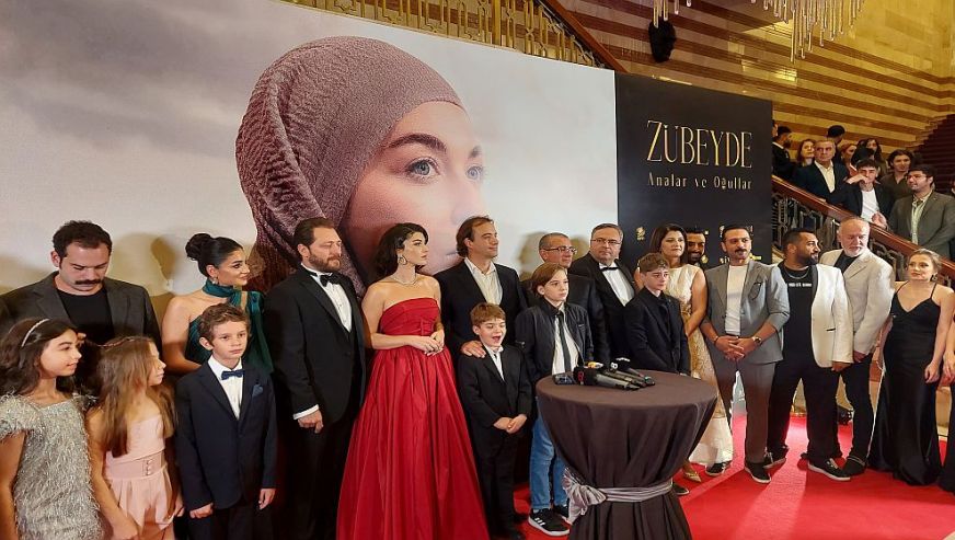 “Zübeyde, Analar ve Oğullar” filminin İstanbul galası 'gözyaşları' eşliğinde yapıldı..!