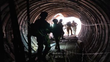 İsrail ordusu sınırın hemen dibinde devasa Hamas tünelleri keşfetti...