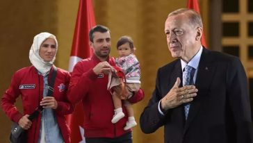Cumhurbaşkanı Erdoğan'ın torun sevinci... Sümeyye-Selçuk Bayraktar çiftinin ikinci çocukları dünyaya geldi...