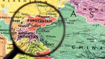 Kırgızistan-Sincan sınır bölgesinde 7 büyüklüğünde deprem...