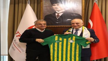 Şanlıurfaspor Başkan Yardımcısı Mustafa Çadırcı 'Süper Kupa finalinin Şanlıurfa'da oynanacağını duyurdu'