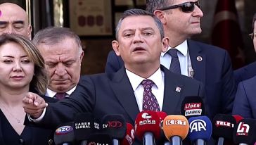 CHP lideri Özgür Özel YSK önünde: 'Bu siyasi bir karardır..!'