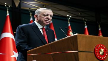 Cumhurbaşkanı Erdoğan: "Ya hatalarımızı görerek kendimizi toparlarız ya da güneşi gören buz misali erimeye devam ederiz"