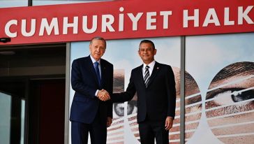 Cumhurbaşkanı Erdoğan'dan 18 yıl sonra CHP'ye ziyaret...! Tarihi görüşme 1,5 saat sürdü!