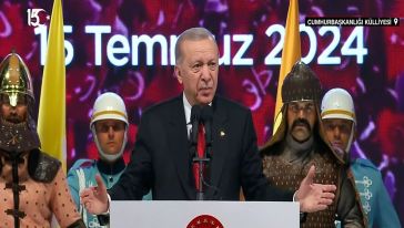 Cumhurbaşkanı Erdoğan "FETÖ'yle ve vesayetle mücadele azmimiz ilk günkü kadar diridir, güçlüdür, ayaktadır!"