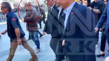 Adım adım takip etmiş! CHP lideri Özel'e saldıran kişinin yeni görüntüleri ortaya çıktı...