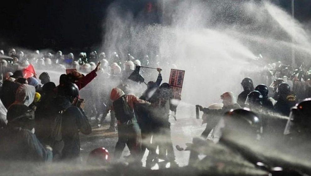 Saraçhane eylemlerinde tutuklanan 14 öğrenci tahliye edildi...