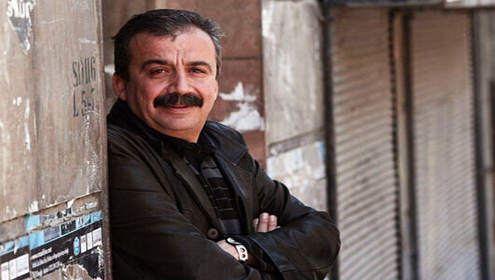 Sırrı Süreyya Önder’in bilinmeyen 'imamlık' yanı... 'Adıyaman’da geçici imamlık yaptı!'