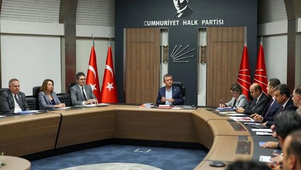 CHP'de "mutlak butlan" kaygısı: "Hem üyelerimiz, hem tarihimiz buna geçit vermez..!"