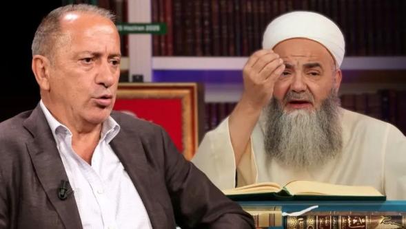 Cübbeli Ahmet'ten Fatih Altaylı'ya gönderme: “Şerefsiz insanlar tartışırken bel altına iner..!"