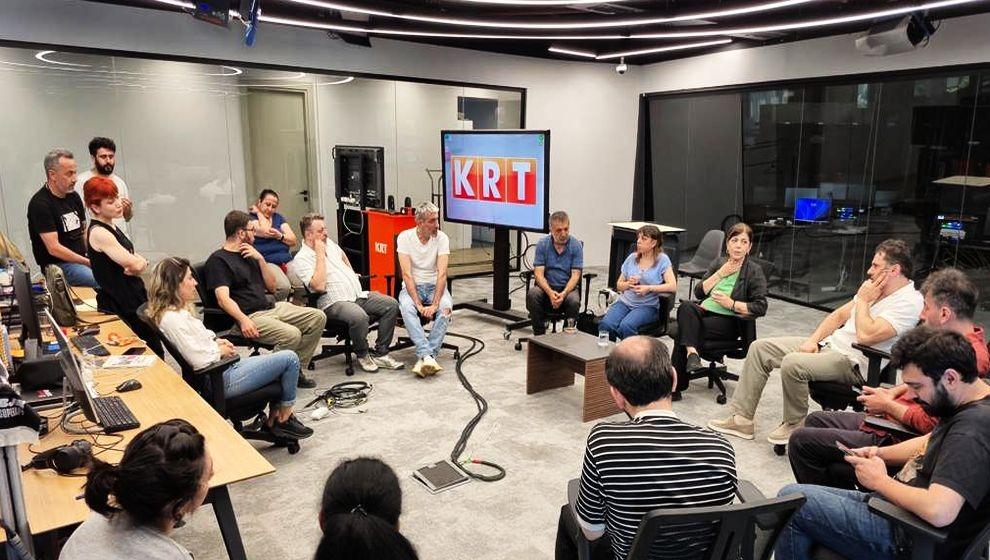 KRT TV'de emekçilerin direnişi sürüyor! İşveren Fırat Bozfırat görüşmeye gelmedi...