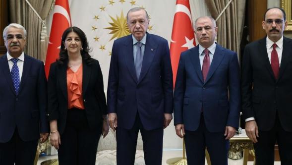 Cumhurbaşkanı Erdoğan, DEM Parti heyeti ile görüştü! 'Sürecin ilerlemesi konusunda karşılıklı irade devam ediyor'