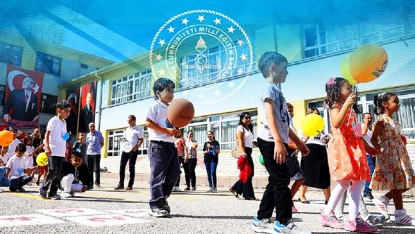 Yönetmelik değişti... MEB'den kritik adım! Özel okullarda yeni dönem! 