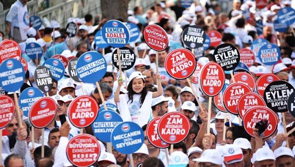 Memurlar zam teklifini 'hakeme' götürüyor..!