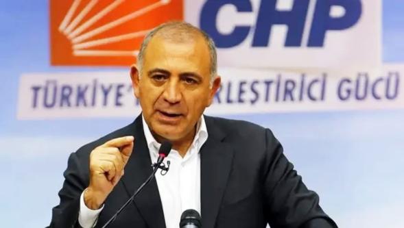 CHP İstanbul İl Binası'na sokulmayacağı iddia edilen Gürsel Tekin: "Göreve başladık..!"