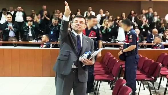 'Kılıçdaroğlu, mutlak butlan, kayyum...' Ekrem İmamoğlu duruşmaya verilen arada konuştu!