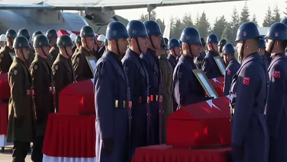 Türkiye kahraman şehitlerini uğurluyor..! 20 şehidimiz için Ankara'da tören yapılıyor...