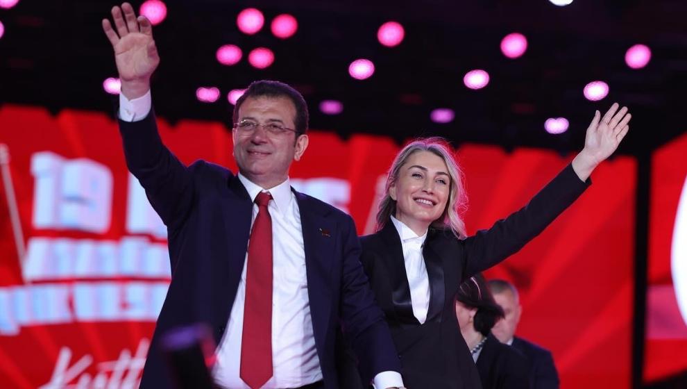 Özgür Özel açıkladı! Dilek İmamoğlu'nun pasaportu iptal edildi