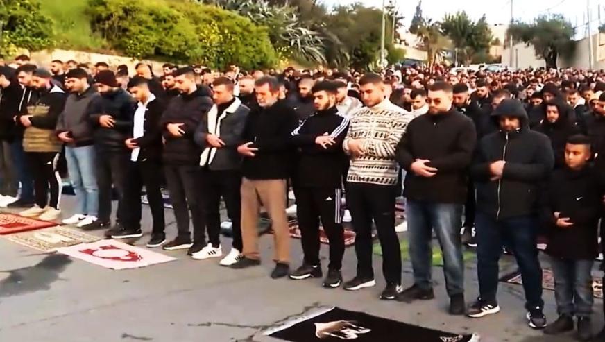 60 yıl sonra bir ilk! Mescid-i Aksa'da bayramda ibadet yasağı..!