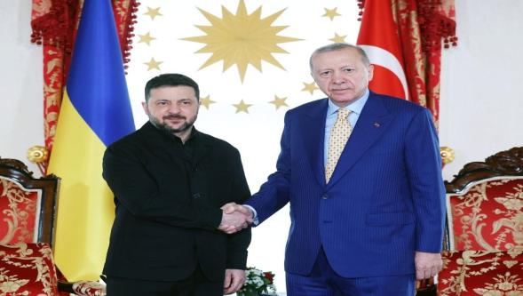 Zelenskiy'den 'sürpriz' İstanbul ziyareti! Cumhurbaşkanlığı Dolmabahçe Çalışma Ofisi'nde görüşme başladı...