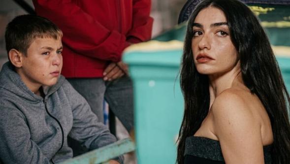 Hazar Ergüçlü Altın Koza'da ödül alırken konuşmakta zorlandı... Somalı Yaşar’dan özür diledi!