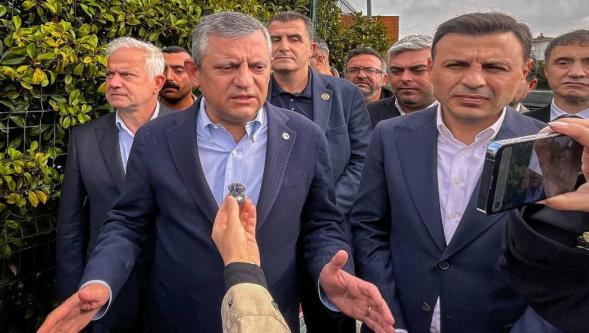 YENİ Parti lideri Özel Halk TV'ye kayyıma tepki gösterdi: "Bu cenderenin içinden çıkacağız..!"