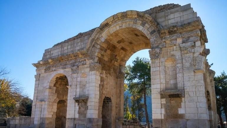 Anavarza Antik Kenti Efes’in 5 Katı...