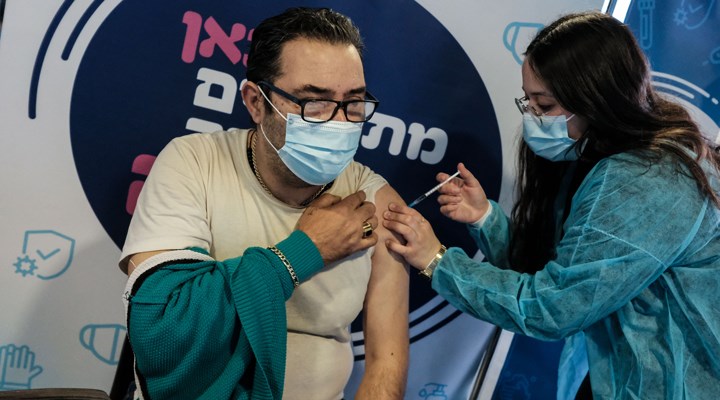 ABD televizyonundaki İsrail'in Covid-19 aşı politikası 'şakası' tartışma yarattı