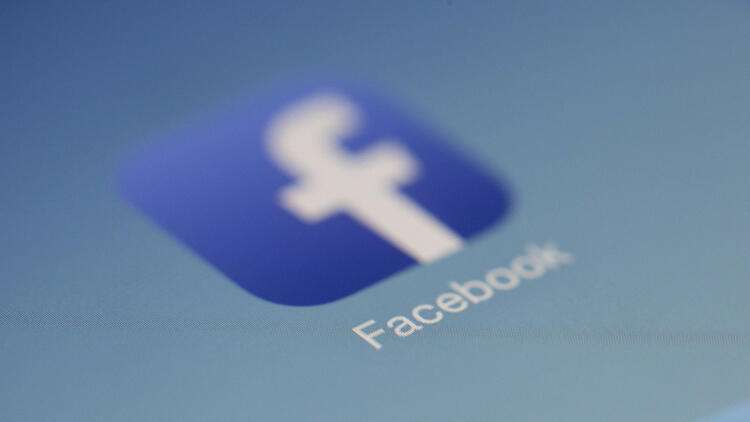 Facebook'ta skandal... Siyahi adaylara ırkçıklık iddiası!