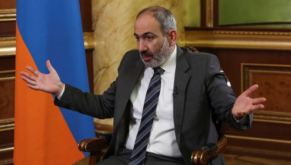 Ermenistan Başbakanı Nikol Paşinyan istifa ettiğini açıkladı...