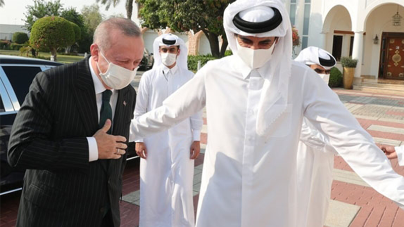 Katarlı gençlere sınavsız eğitim haberi yalanlandı! İletişim Başkanı Altun'dan açıklama...