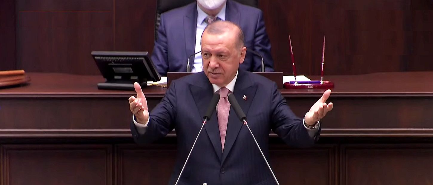 Cumhurbaşkanı Erdoğan'dan Kılıçdaroğlu'na: "Bizim bunca yalanı, iftirayı büyük bir keyifle sıralayan, siyasetçi sıfatlı bu ruh hastasına ayıracak tek saniyemiz yok!"