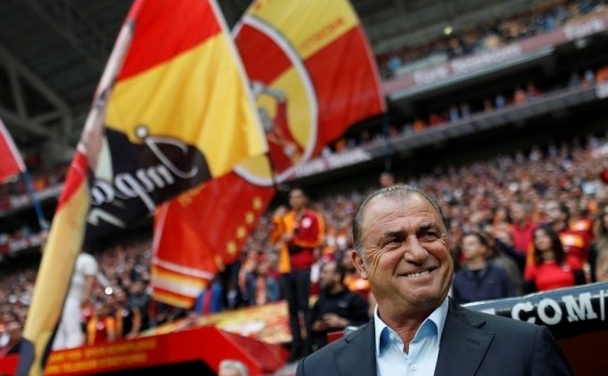 Galatasaray'da '3 yıl' tartışması! PSV maçı sonrası Fatih Terim hedef tahtasında!