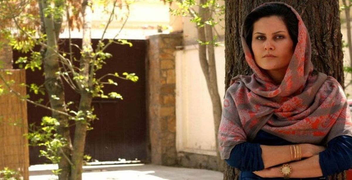 Afgan kadın yönetmen Karimi ve 11 kişi Türk Büyükelçiliği'nin de yardımıyla kurtuldu!