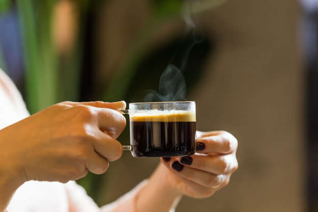 Severek tükettiğiniz kahve, dünyaya ne kadar zarar veriyor?