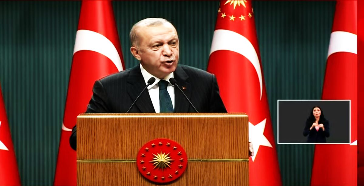 Cumhurbaşkanı Erdoğan'dan kabine toplantısı sonrası önemli açıklamalar! Milli gelir hedefi 1 trilyon dolar!