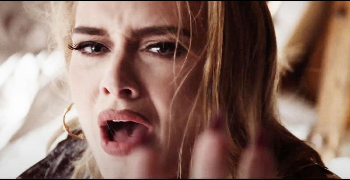 Dünyaca ünlü İngiliz şarkıcı Adele, 'Easy On Me' ile sosyal medyayı salladı!