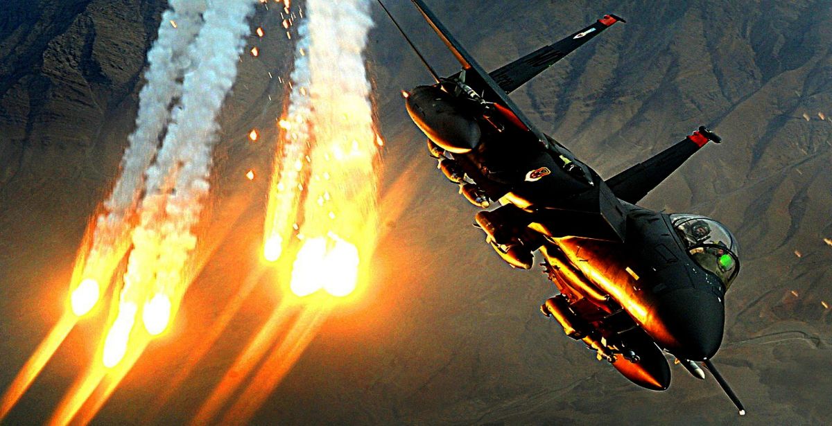Tatbikat adı altında ABD'den Yunanistan'a F-15 uçağı sevkiyatı...!